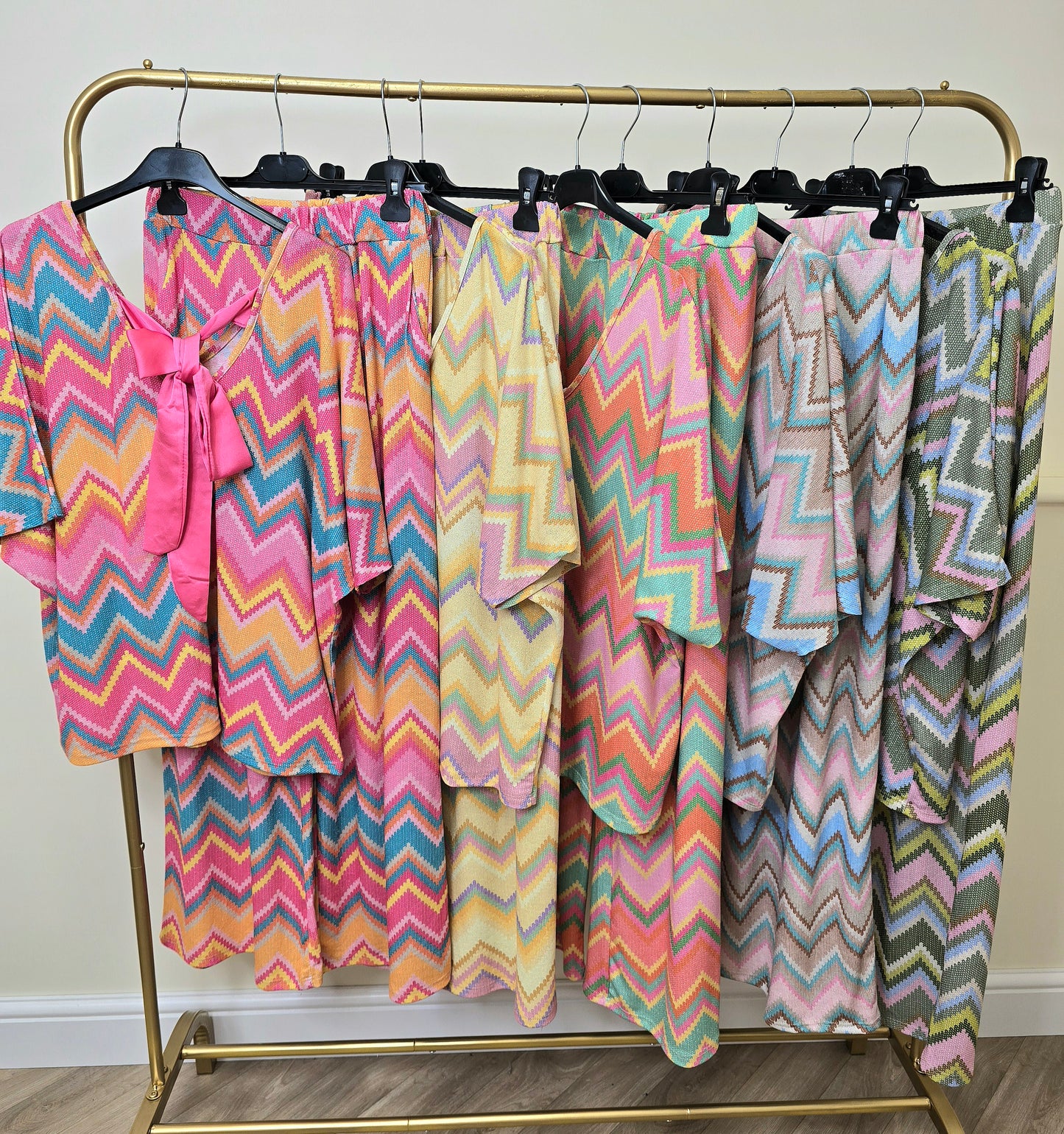 Shimmer Zig Zag Bow Back Sets